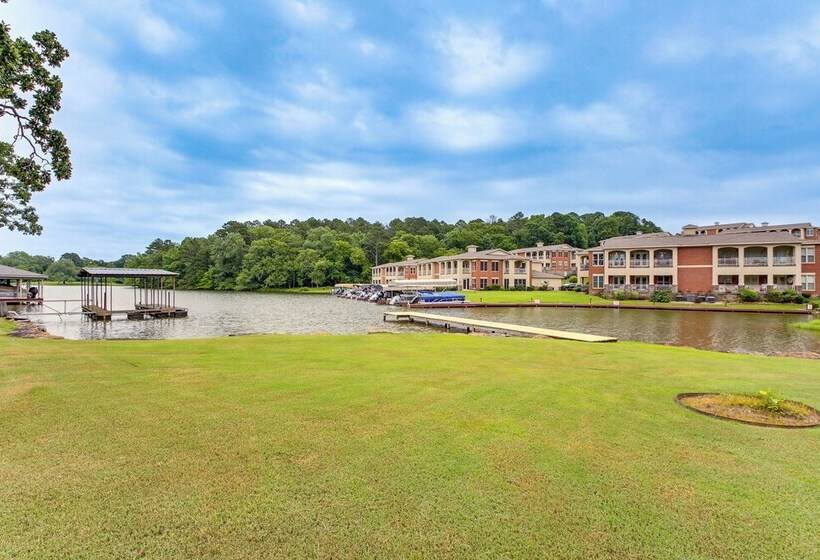 Amenity Packed Hot Springs Lakehouse W/ Pool!