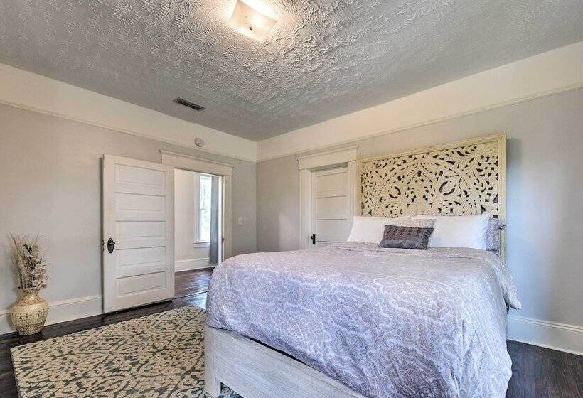 Beautiful Jacksonville Home < 2 Mi To Downtown!