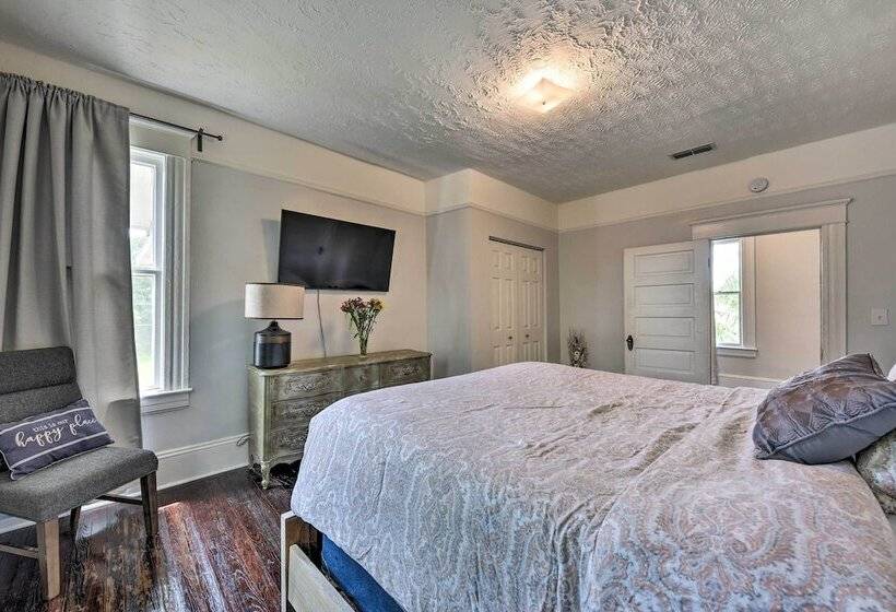 Beautiful Jacksonville Home < 2 Mi To Downtown!