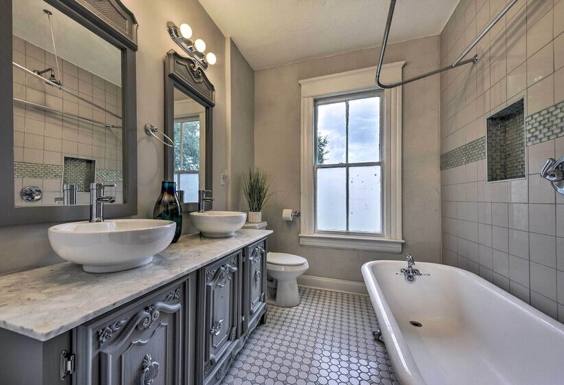 Beautiful Jacksonville Home < 2 Mi To Downtown!