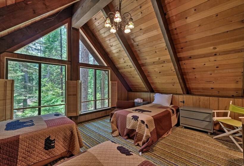 Cabin W/ Bbq Deck, Near Big Trees State Park!