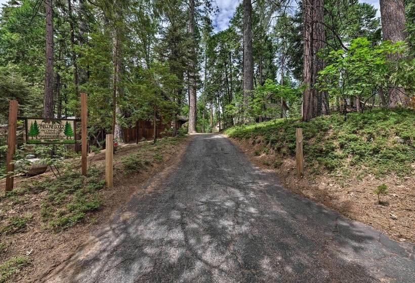 Cabin W/ Bbq Deck, Near Big Trees State Park!