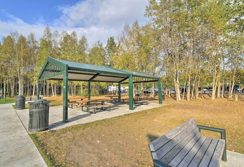 Charming Anchorage Home W/ Grill + Deck!