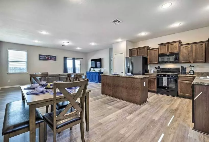 Buda Home W/ Smart Tv ~ 19 Mi To Downtown Austin