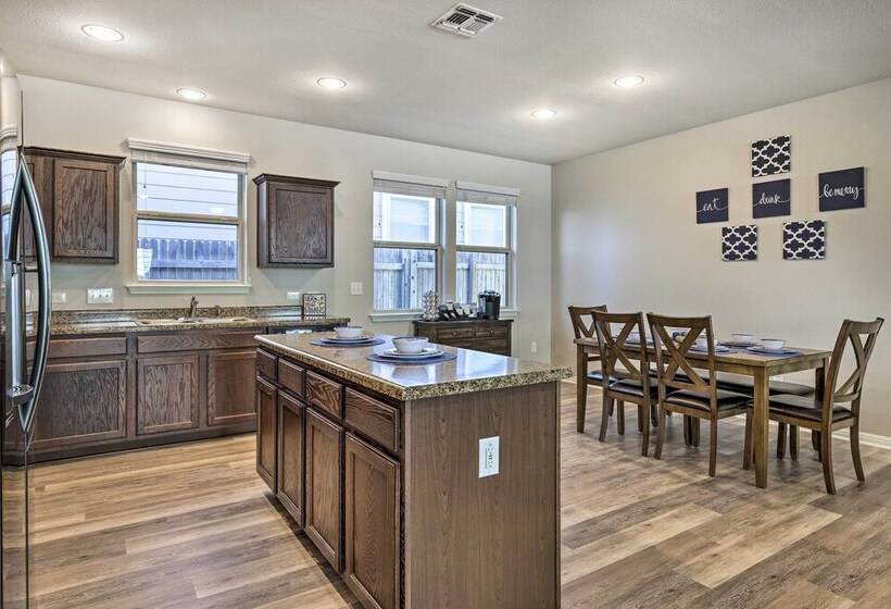 Buda Home W/ Smart Tv ~ 19 Mi To Downtown Austin