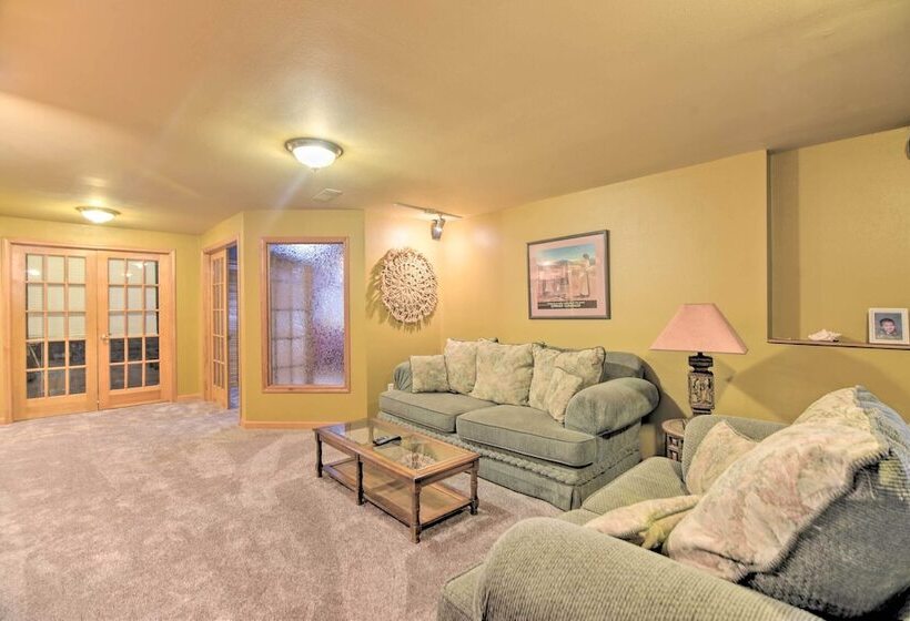 Charming Home W/ Yard ~ 12 Mi To Fort Collins