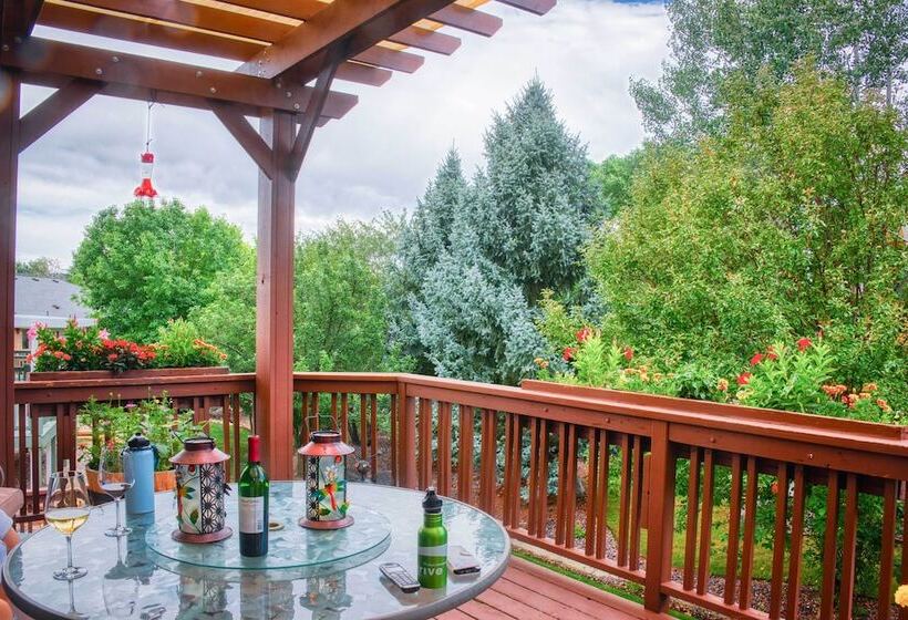 Charming Home W/ Yard ~ 12 Mi To Fort Collins