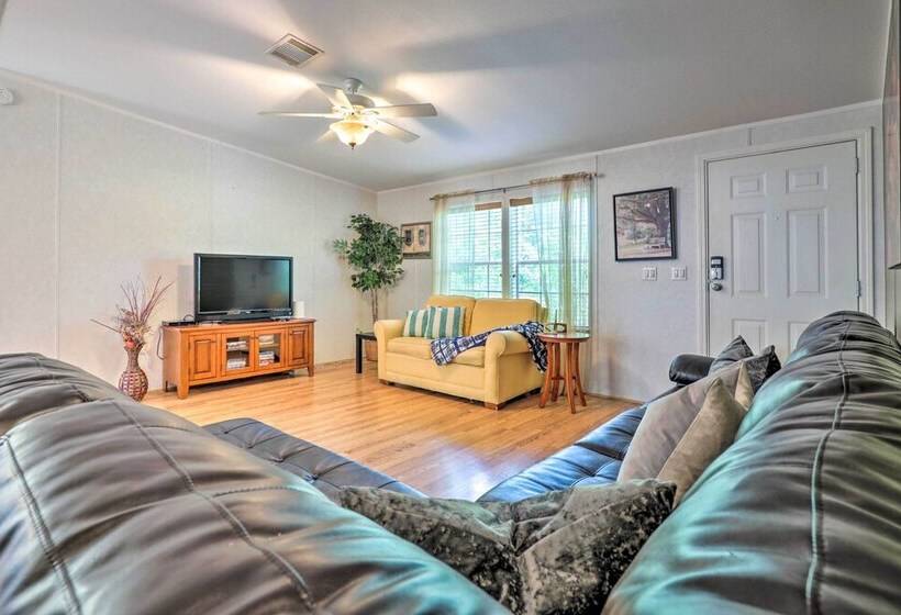 Cheery St Augustine Retreat   5 Mi To Dtwn!