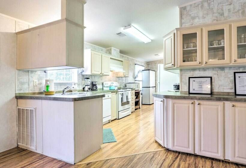 Cheery St Augustine Retreat   5 Mi To Dtwn!