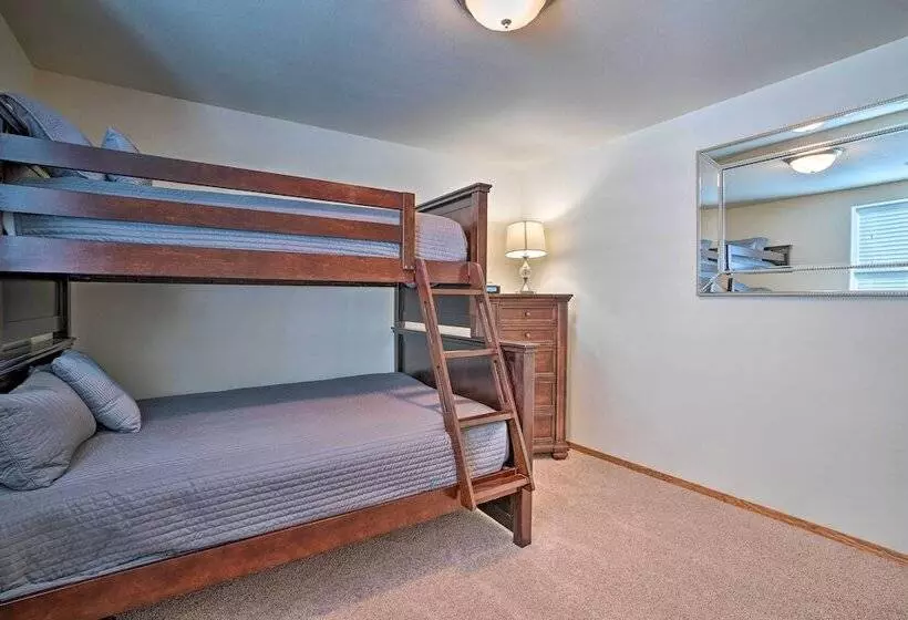 Coulee City Home W/ Mtn Views   Steps To Blue Lake