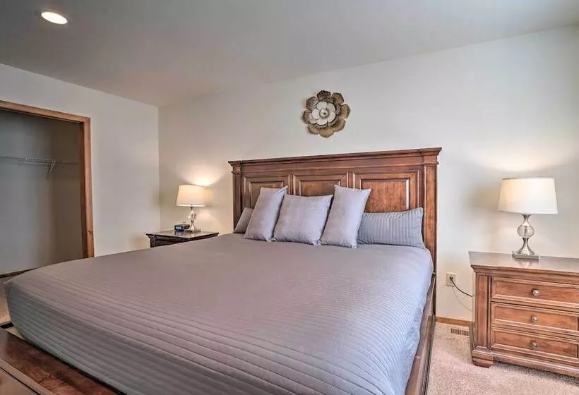 Coulee City Home W/ Mtn Views   Steps To Blue Lake