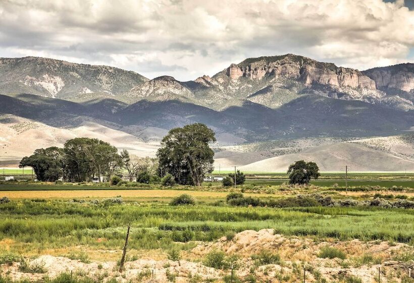 Cozy Farmhouse Style Cottage By Mighty 5 Ntl Parks