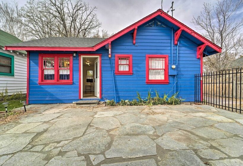 Sunny Sierra Valley Cottage: Hike + Explore!