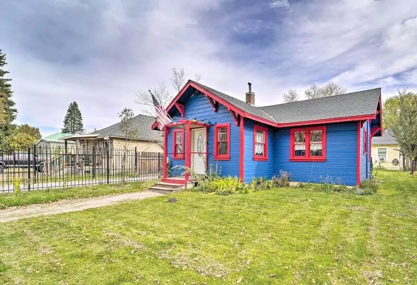 Sunny Sierra Valley Cottage: Hike + Explore!