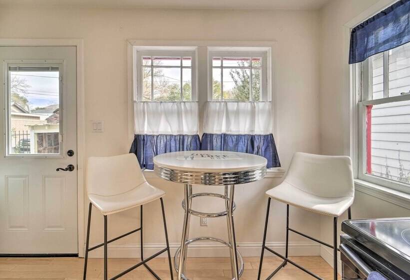 Sunny Sierra Valley Cottage: Hike + Explore!