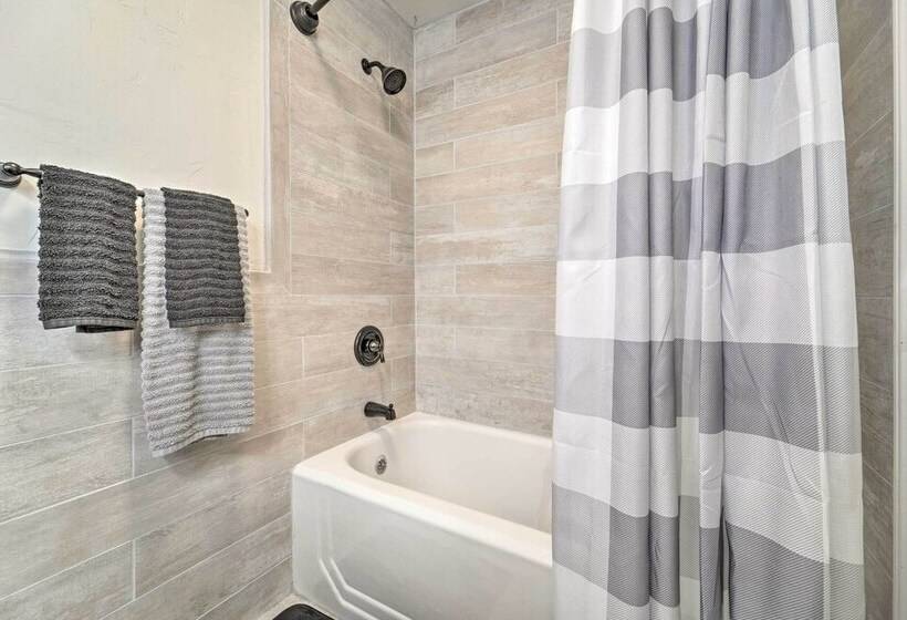 Sunny Sierra Valley Cottage: Hike + Explore!