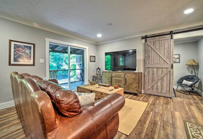 Crystal River Cabin W/ Scenic View & Fire Pit