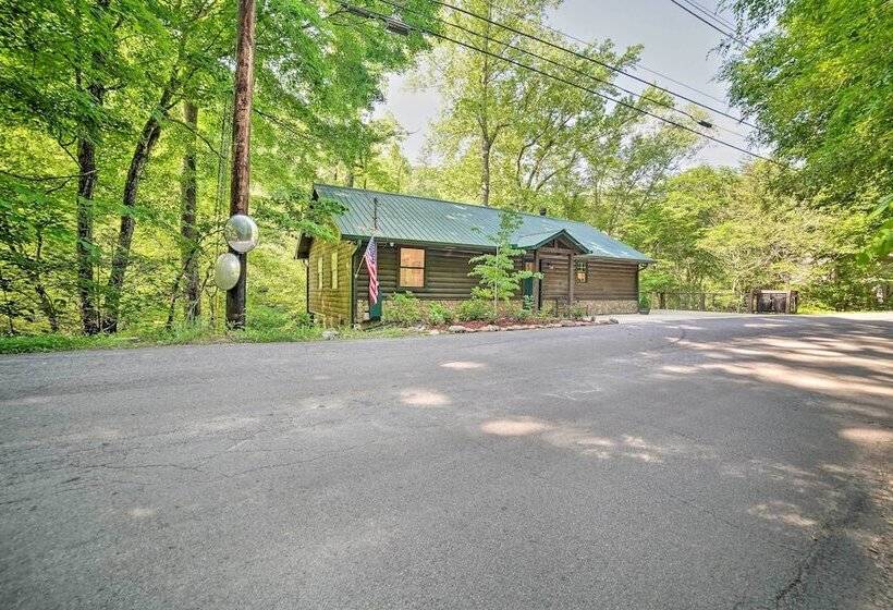 Crystal River Cabin W/ Scenic View & Fire Pit