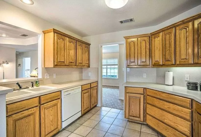 Family Alba Home W/ Boat Dock On Lake Fork!