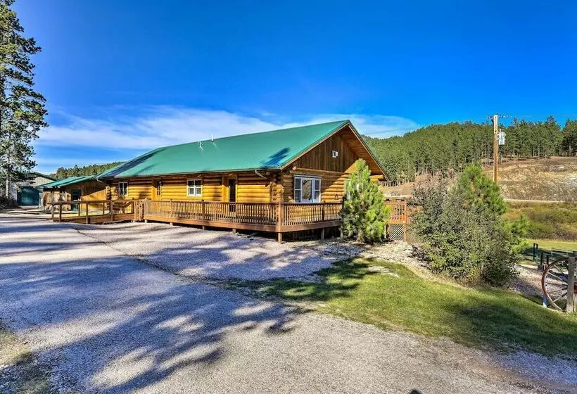 Hill City Cabin Along Newton Creek, Near Sturgis