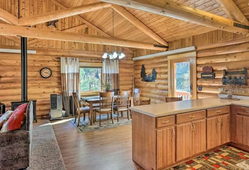 Hill City Cabin Along Newton Creek, Near Sturgis