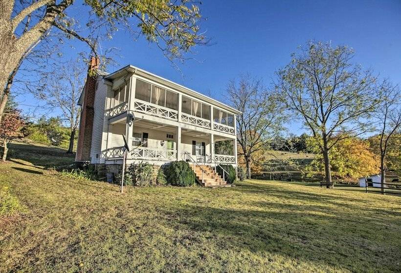 Historic Countryside Escape  Relax, Hike, & Fish!