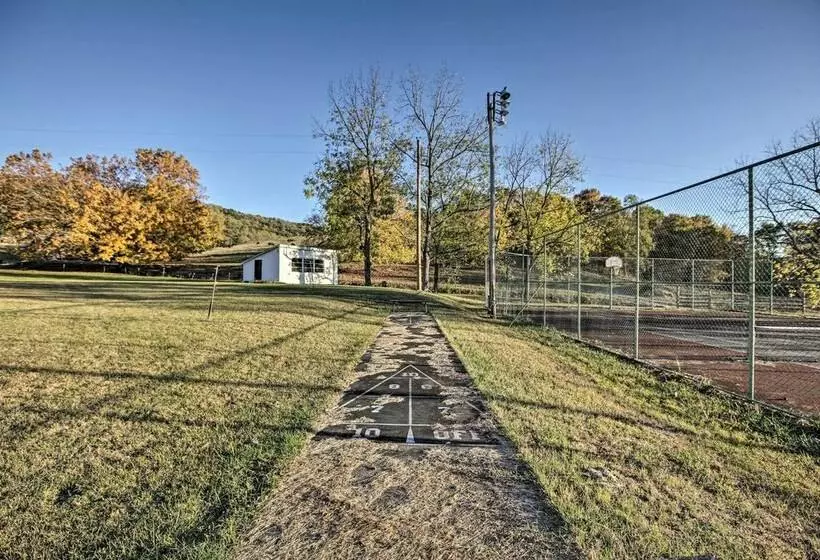Historic Countryside Escape  Relax, Hike, & Fish!