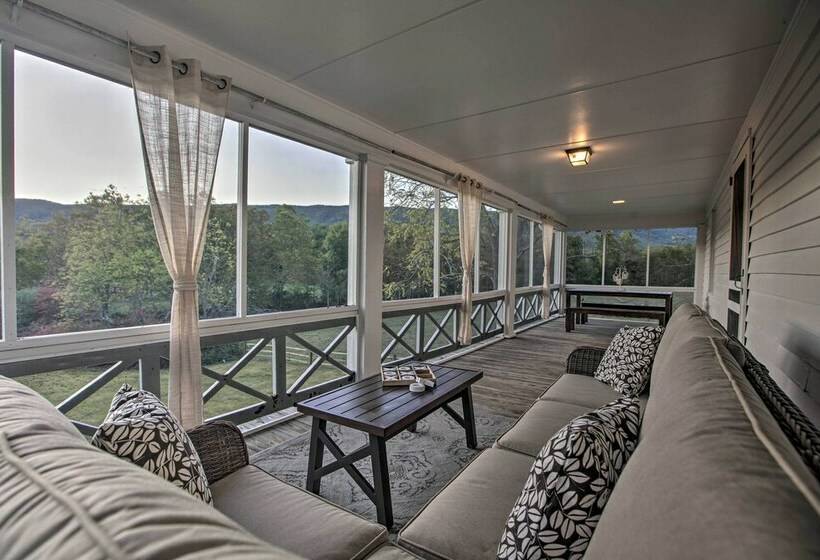 Historic Countryside Escape  Relax, Hike, & Fish!