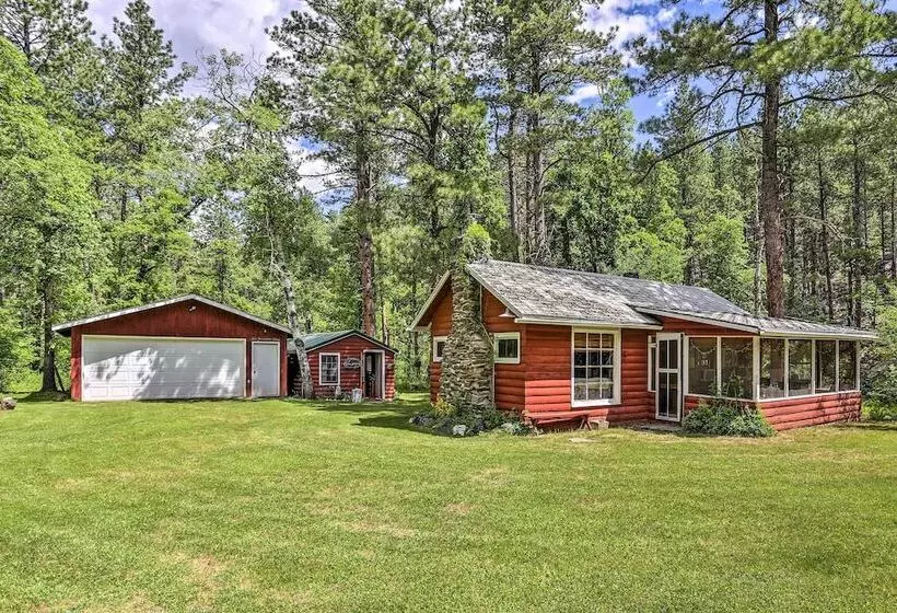 Historic Keystone Cabin Near Mount Rushmore!