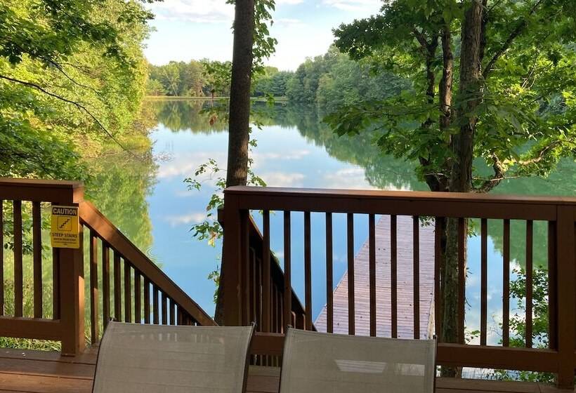 Hocking Hills Lake Gem W/ Hot Tub, Dock, 100 Acres