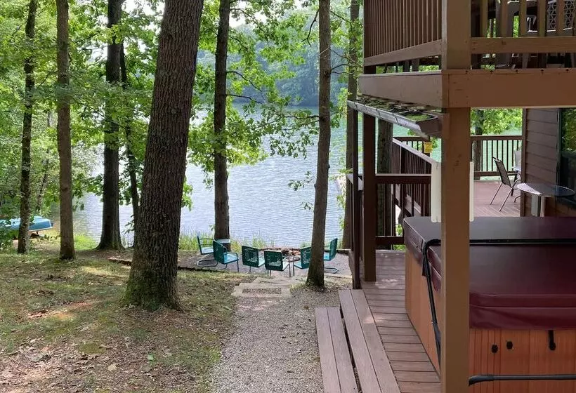 Hocking Hills Lake Gem W/ Hot Tub, Dock, 100 Acres