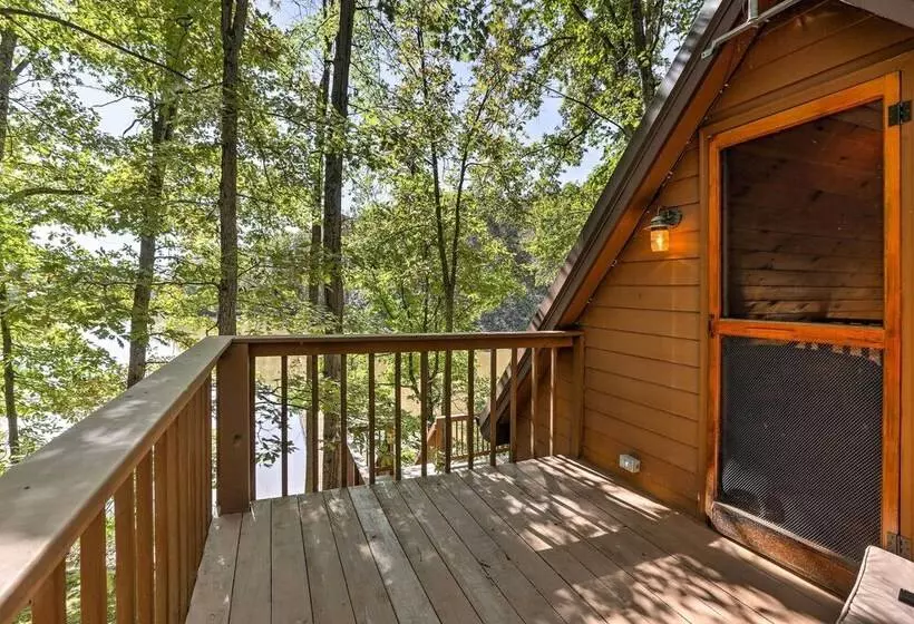 Hocking Hills Lake Gem W/ Hot Tub, Dock, 100 Acres