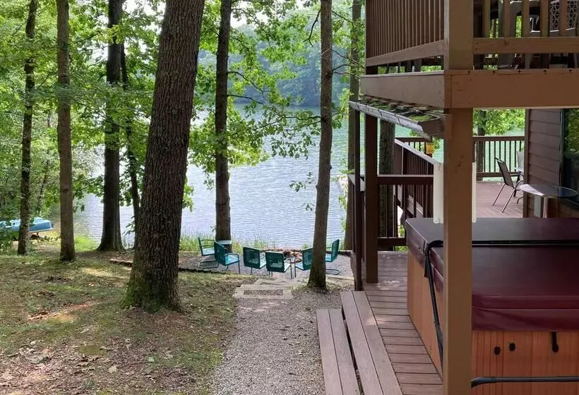 Hocking Hills Lake Gem W/ Hot Tub, Dock, 100 Acres