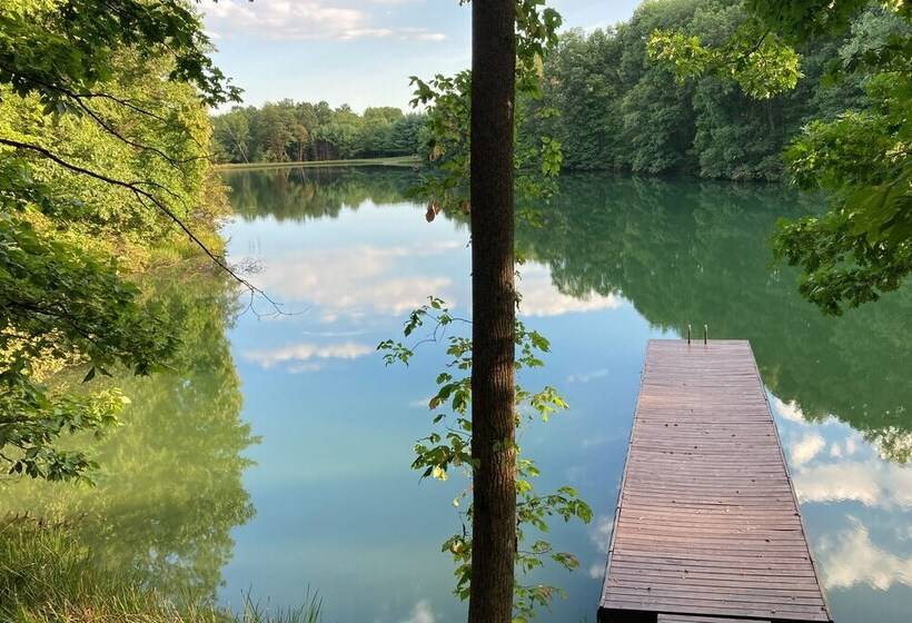Hocking Hills Lake Gem W/ Hot Tub, Dock, 100 Acres