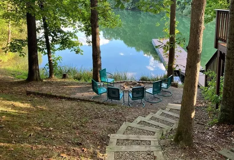 Hocking Hills Lake Gem W/ Hot Tub, Dock, 100 Acres