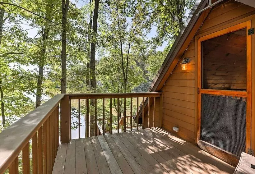 Hocking Hills Lake Gem W/ Hot Tub, Dock, 100 Acres