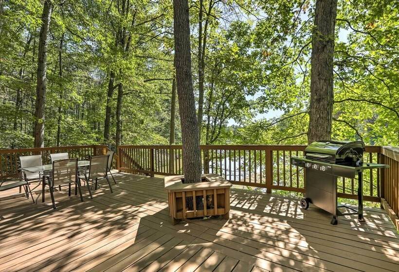 Hocking Hills Lake Gem W/ Hot Tub, Dock, 100 Acres