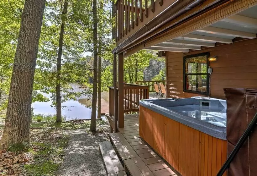 Hocking Hills Lake Gem W/ Hot Tub, Dock, 100 Acres