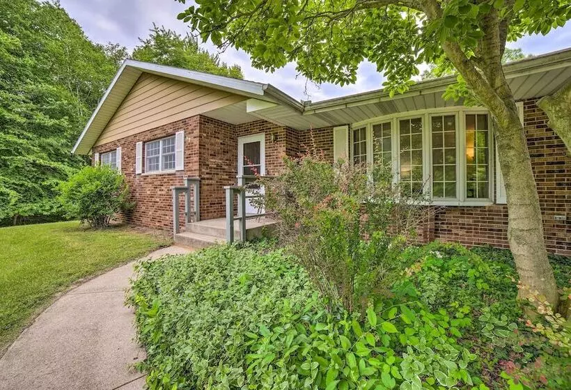 Indiana Countryside Retreat On 37 Acre Land!