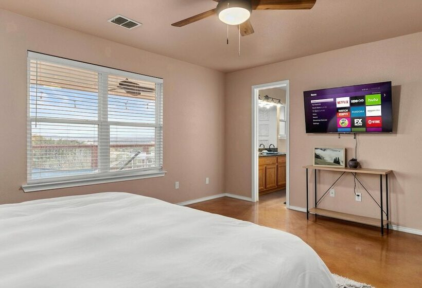 La Paloma Home W/ Game Room ~ 3 Mi To Lake