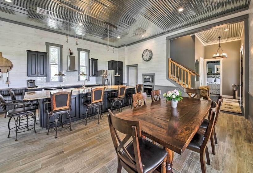 Ladera Wimberley Estate On 13 Acres W/ Hot Tub