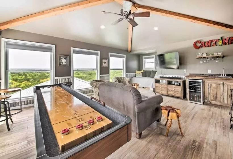 Ladera  Wimberley Estate On 13 Acres W/ Hot Tub