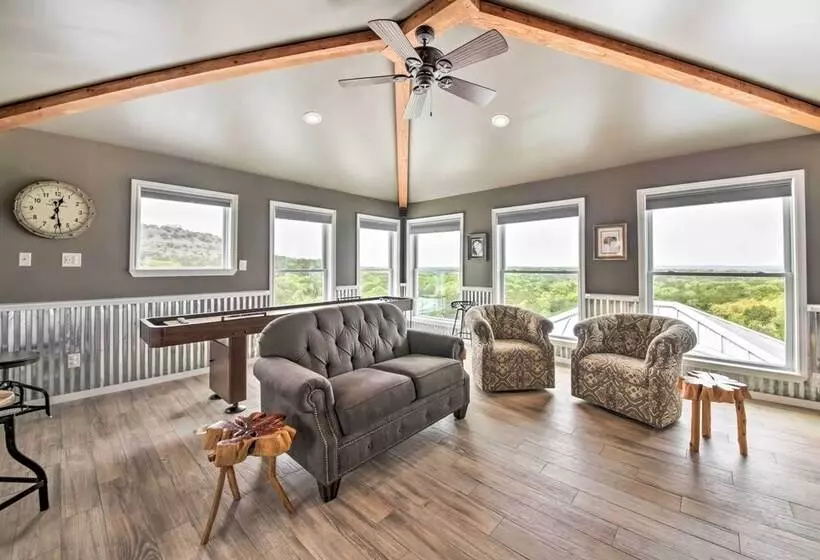 Ladera  Wimberley Estate On 13 Acres W/ Hot Tub