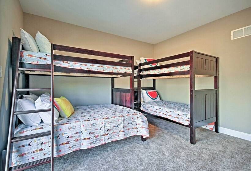 Lake Anna Home W/ Dock & Private Shoreline!