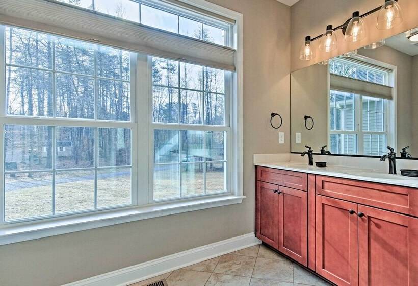 Lake Anna Home W/ Dock & Private Shoreline!