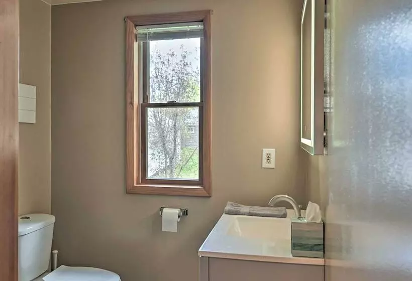 Lakefront Gloversville Home W/ Beach + Dock!