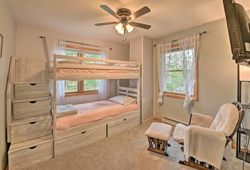 Lakefront Gloversville Home W/ Beach + Dock!