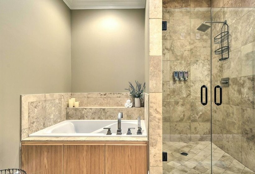 Luxe Home W/ Boat Dock, Tims Ford Lake Views!