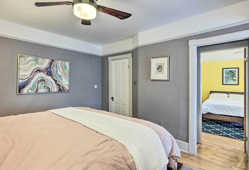 Milwaukee Home < Half Mi To Lake Michigan!