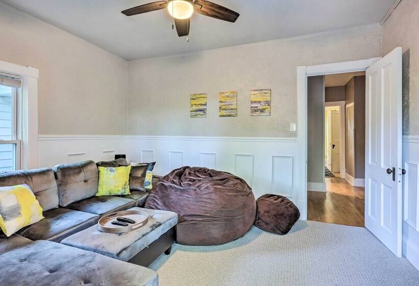 Milwaukee Home < Half Mi To Lake Michigan!